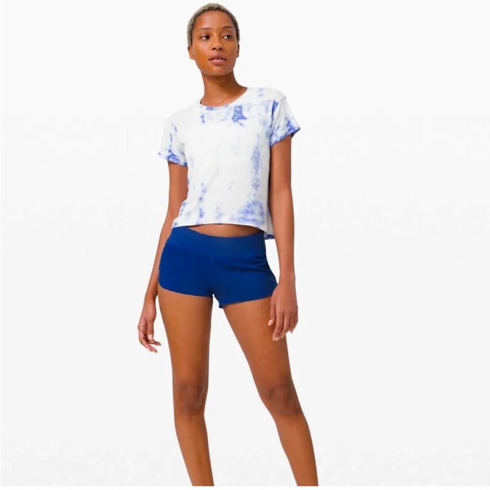 Lululemon Speed Up Low-Rise Lined Short
2.5" Larkspur Size 6